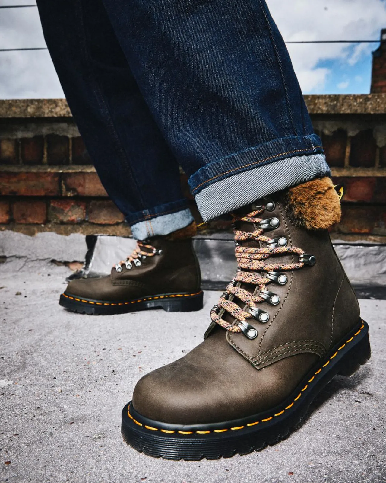 Dr. Martens 1460 Serena Collar Imitatiebont Gevoerde Enkellaarzen^UNISEX Veterlaarzen|Enkellaarzen