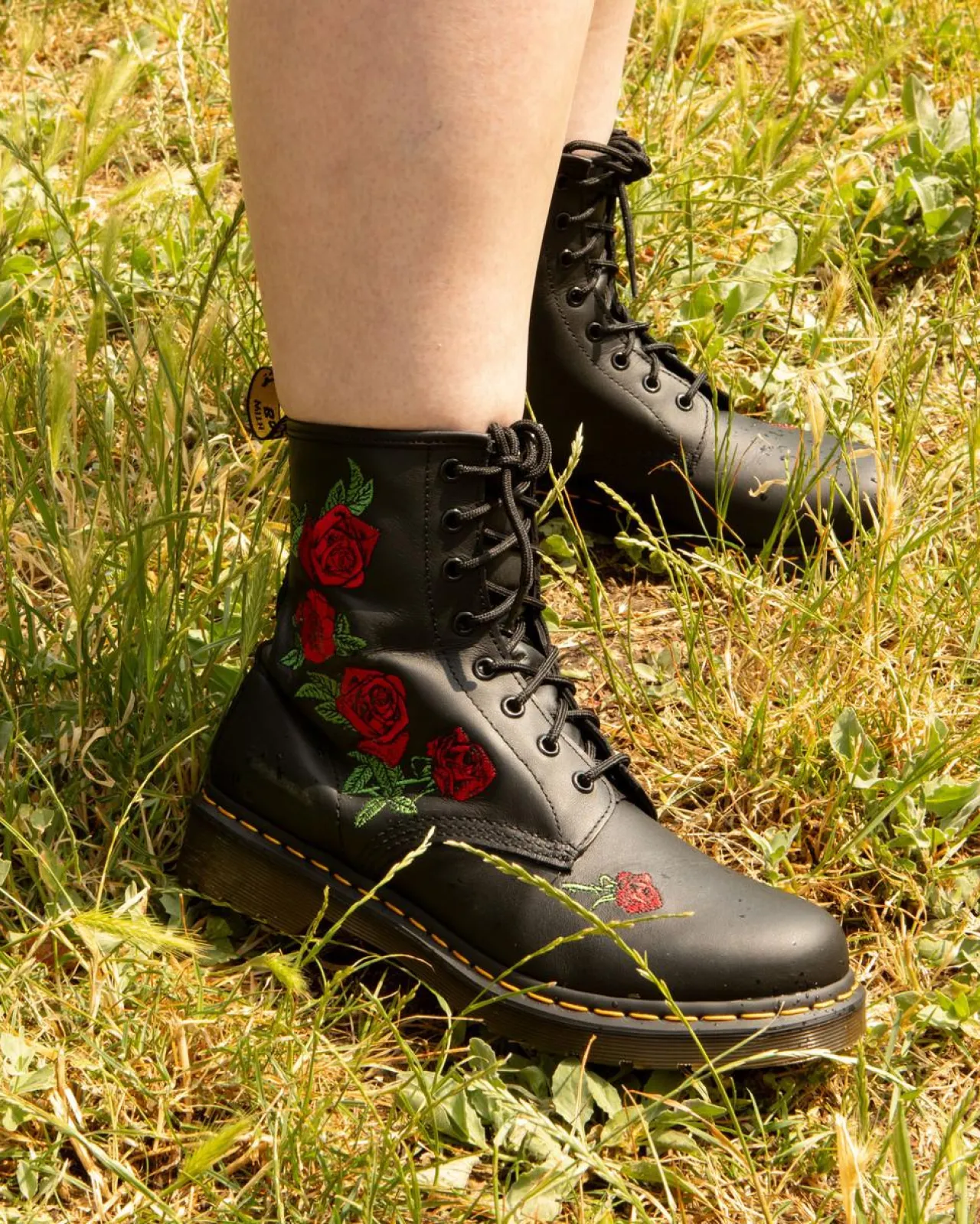 Dr. Martens 1490 Vonda Rose Leren Veterlaarzen met Bloemenprint^UNISEX Veterlaarzen|Enkellaarzen