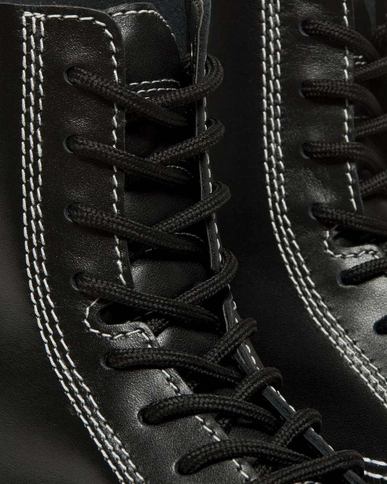 Dr. Martens Audrick 8i Witte Steek Leren Platform Laarzen^UNISEX Platform Laarzen