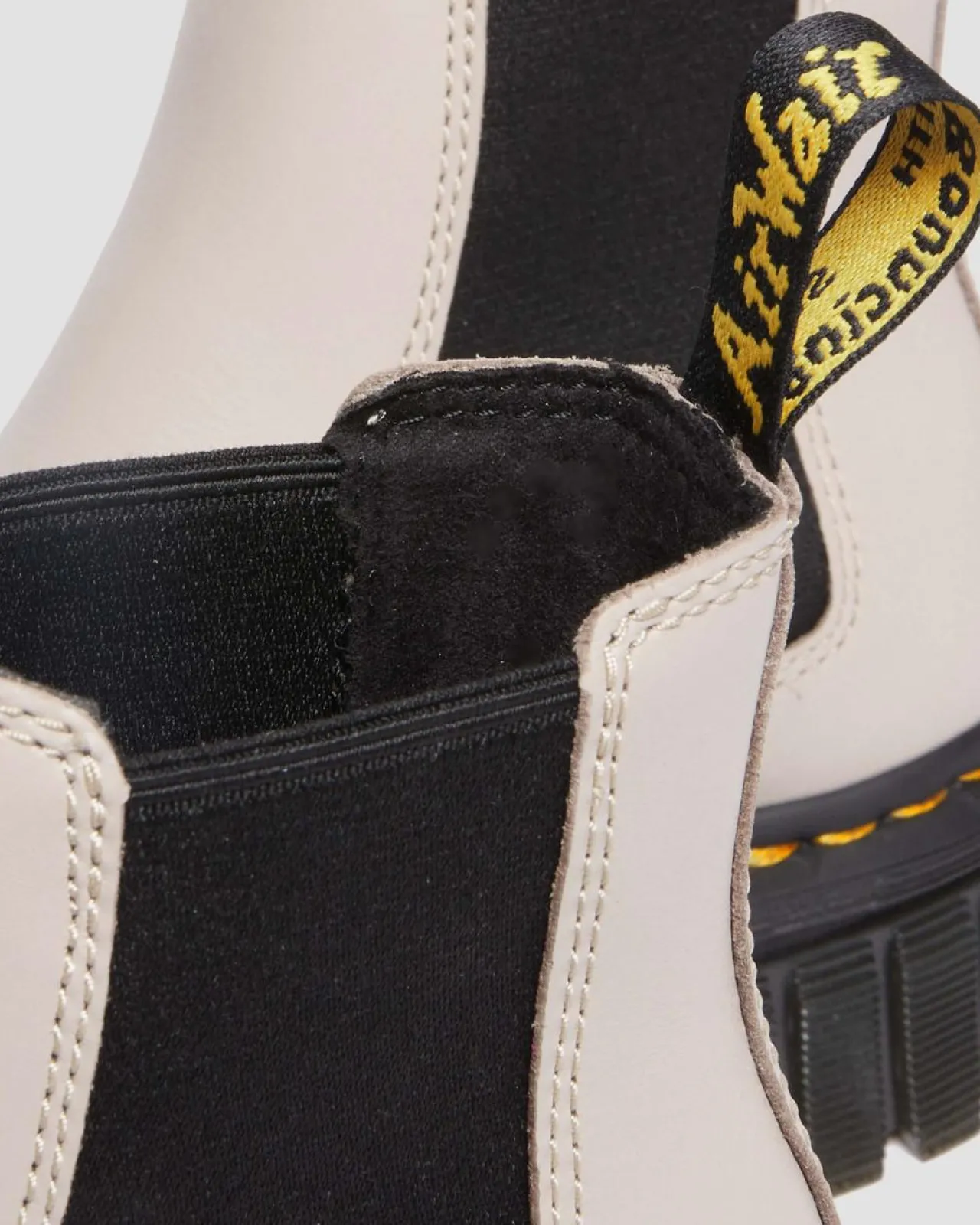 Dr. Martens Audrick Nappa Lux Leren Platform Chelsea Boots^GIFTS Platform Laarzen|Enkellaarzen