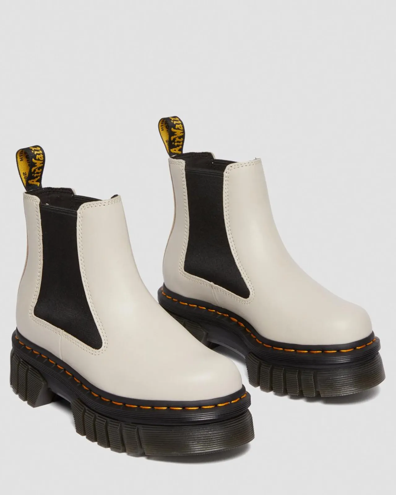 Dr. Martens Audrick Nappa Lux Leren Platform Chelsea Boots^GIFTS Platform Laarzen|Enkellaarzen