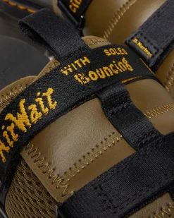 Dr. Martens Ayce Logo Gemalen Leren Platform Slippers met Band^UNISEX Sandalen|Lichte Sandalen