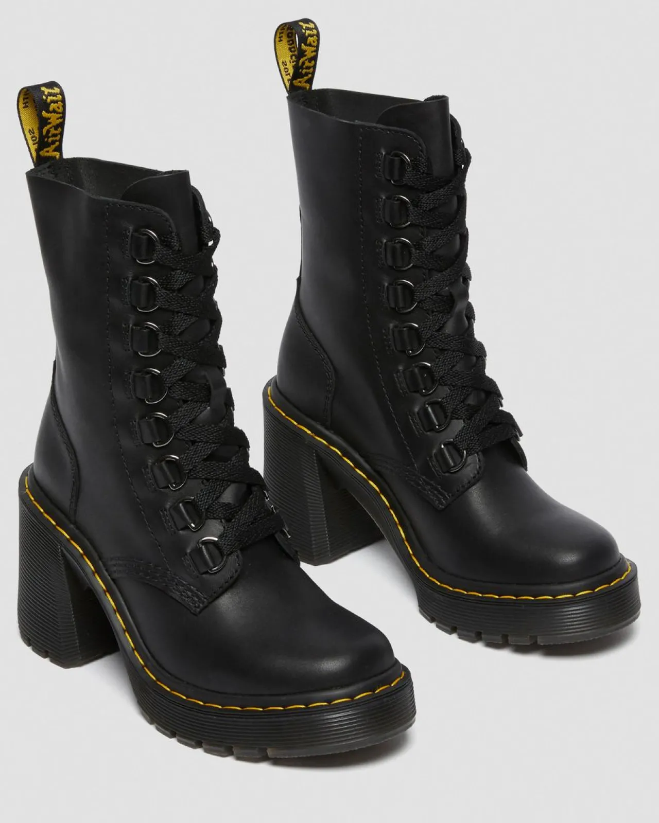 Dr. Martens Chesney Leren Veterlaarzen met Uitlopende Hak^WOMENS Hakken|Enkellaarzen