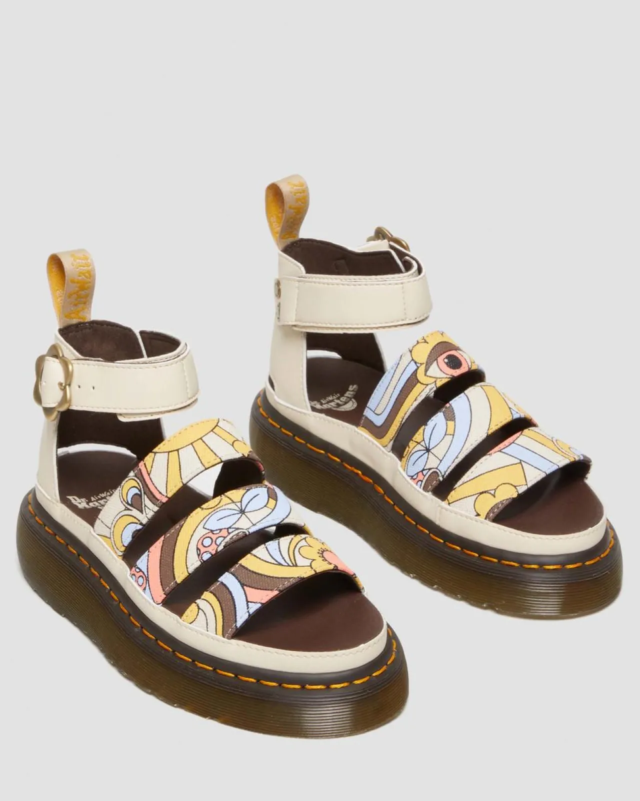 Dr. Martens Clarissa II Quad Retro Canvas Vegan Platform Sandalen met Riem^UNISEX Vegan|Platform Sandalen
