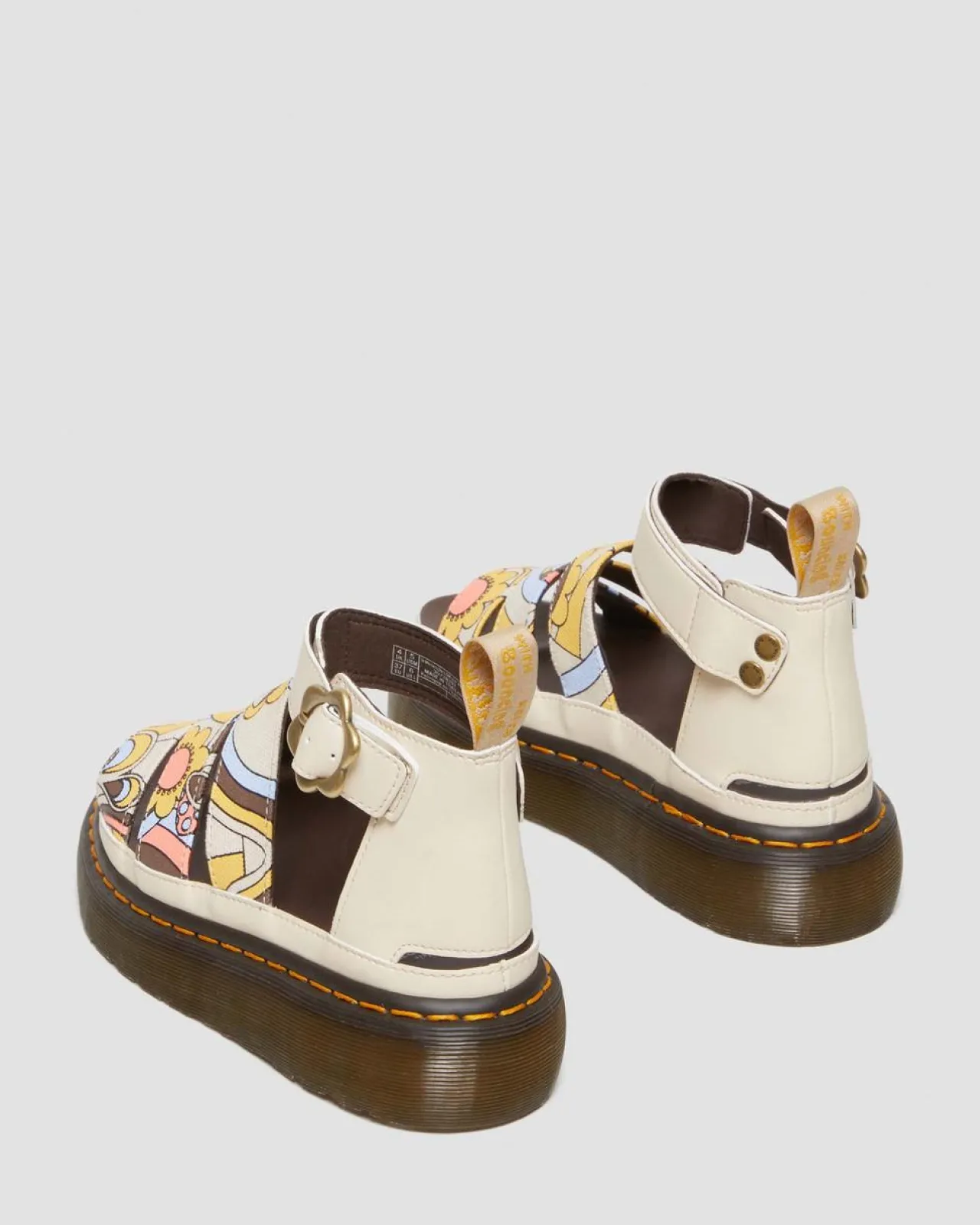 Dr. Martens Clarissa II Quad Retro Canvas Vegan Platform Sandalen met Riem^UNISEX Vegan|Platform Sandalen
