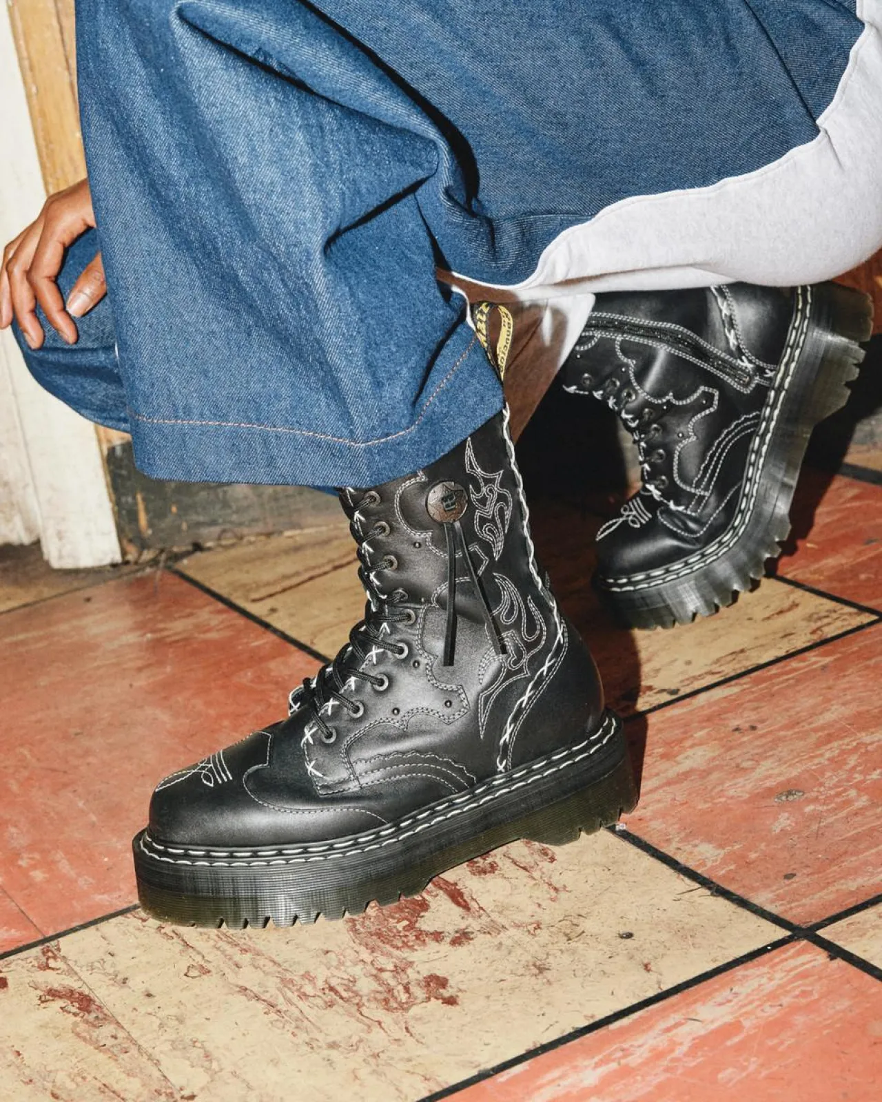 Dr. Martens Jadon Hi Contrasterende Steek Leren Platform Laarzen^ Nieuw Binnen|Trending Stijlen
