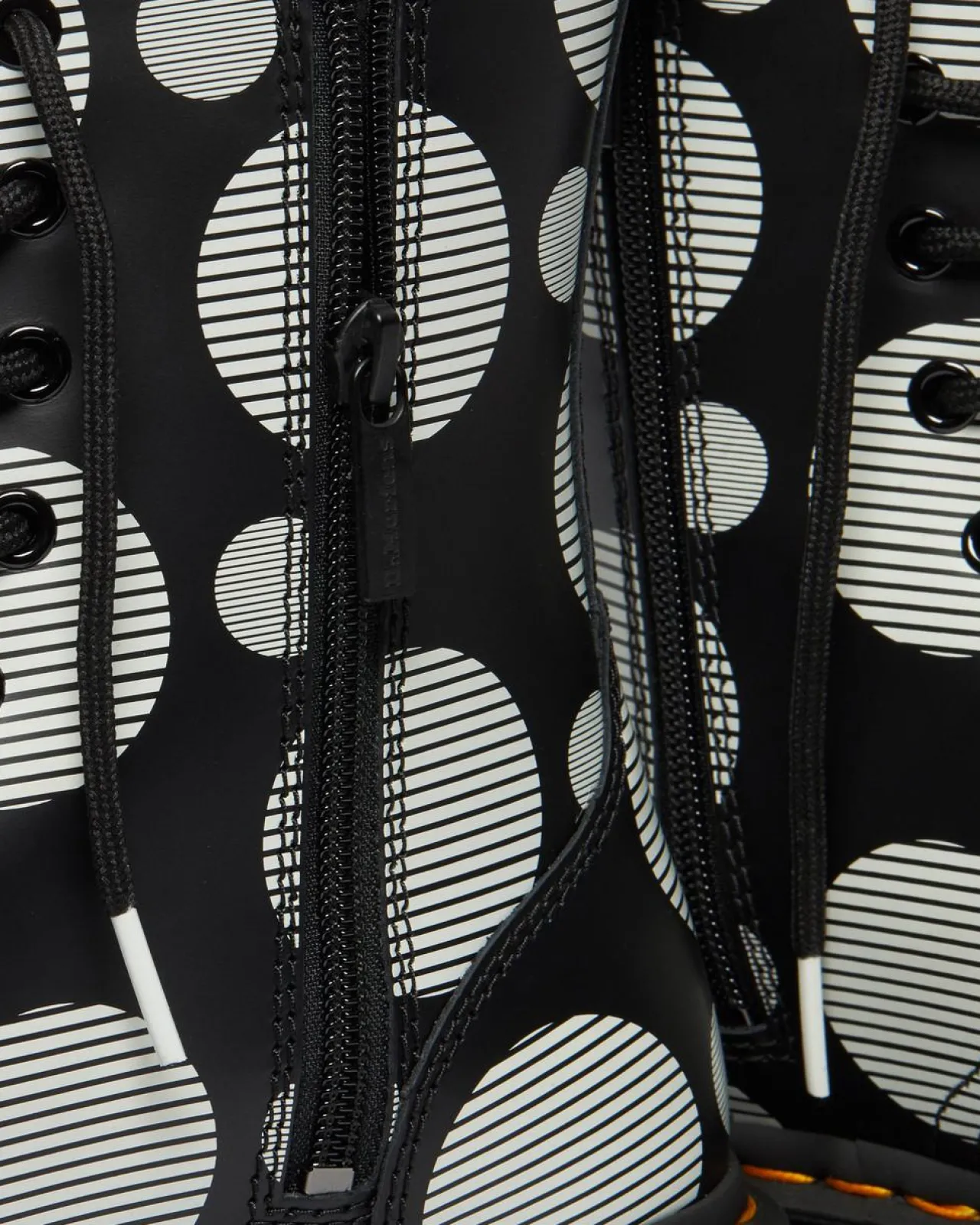 Dr. Martens Jadon Polka Dot Smooth Leren Platform Laarzen^WOMENS Platform Laarzen|Enkellaarzen