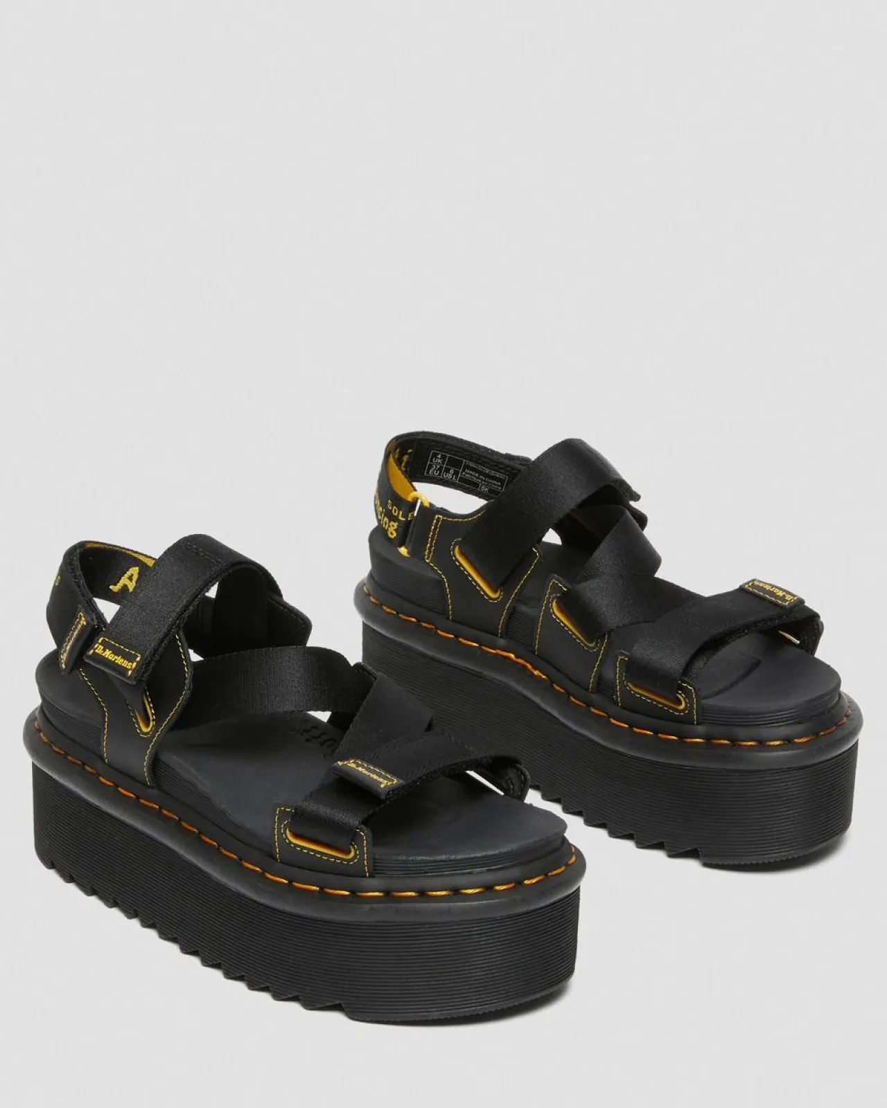 Dr. Martens Kimber Logo Sandalen met Geweven Band^WOMENS Lichte Sandalen|Platform Sandalen
