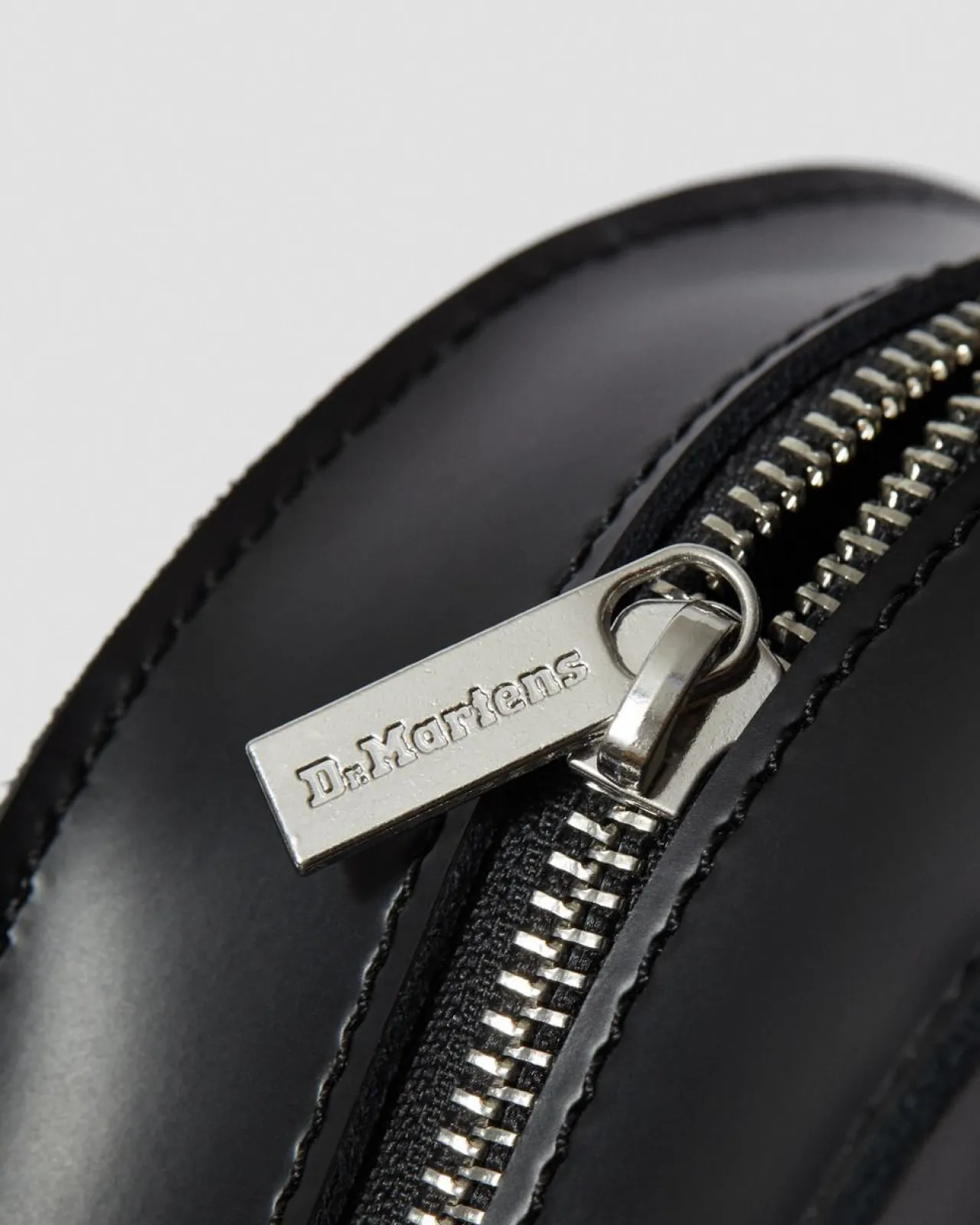Dr. Martens Leren Hartvormige Tas^ACCESSORIES Tassen|Trending Stijlen