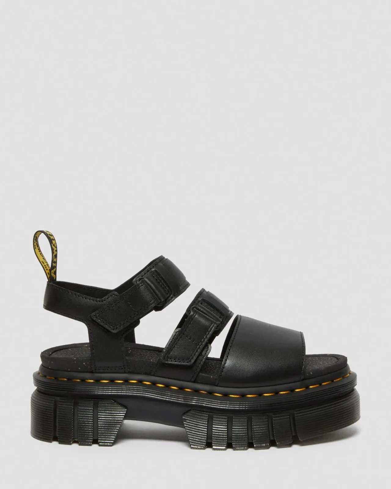 Dr. Martens Ricki Nappa Lux Leren Platform Sandelen met 3 Banden^WOMENS Lichte Sandalen|Platform Sandalen