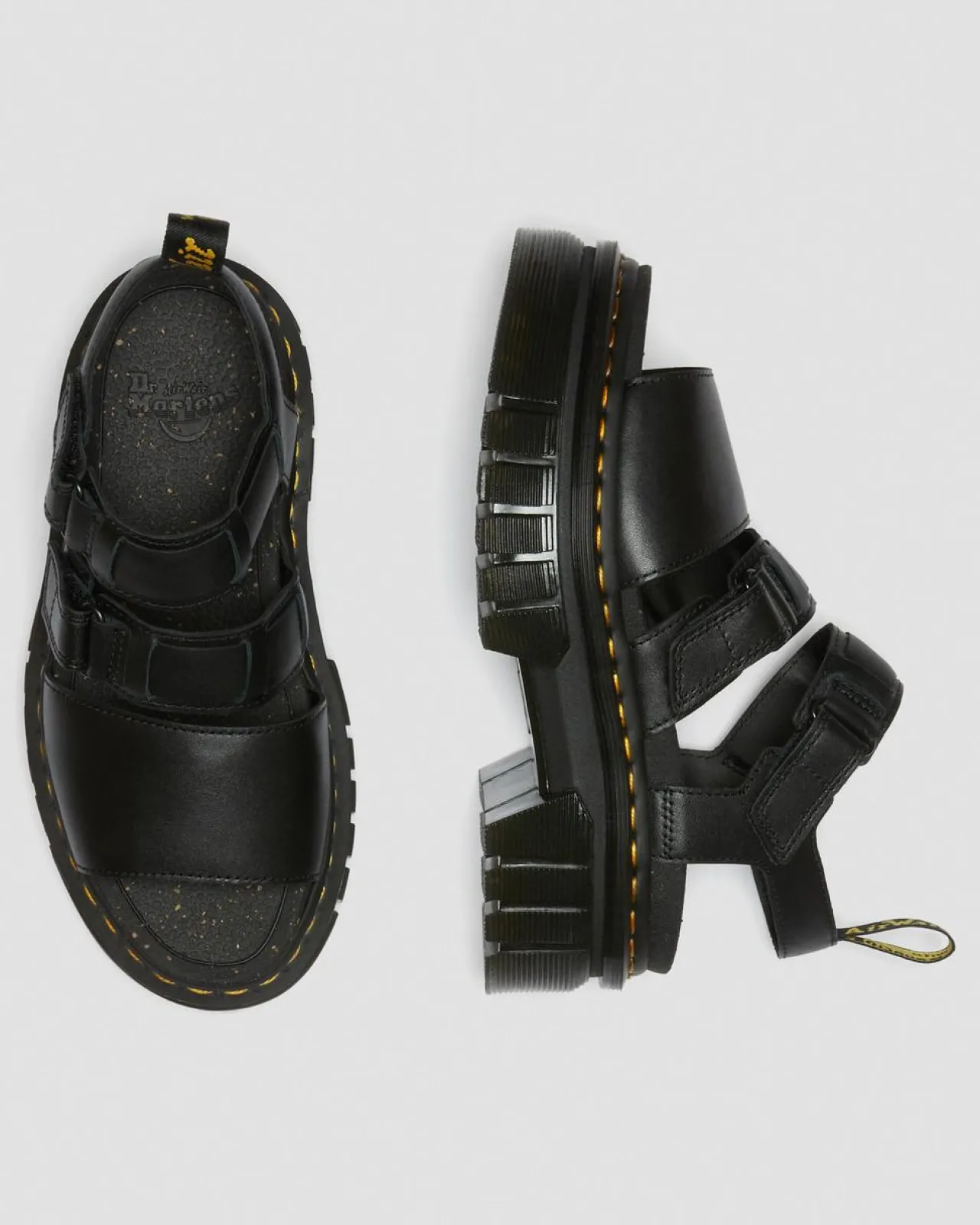 Dr. Martens Ricki Nappa Lux Leren Platform Sandelen met 3 Banden^WOMENS Lichte Sandalen|Platform Sandalen