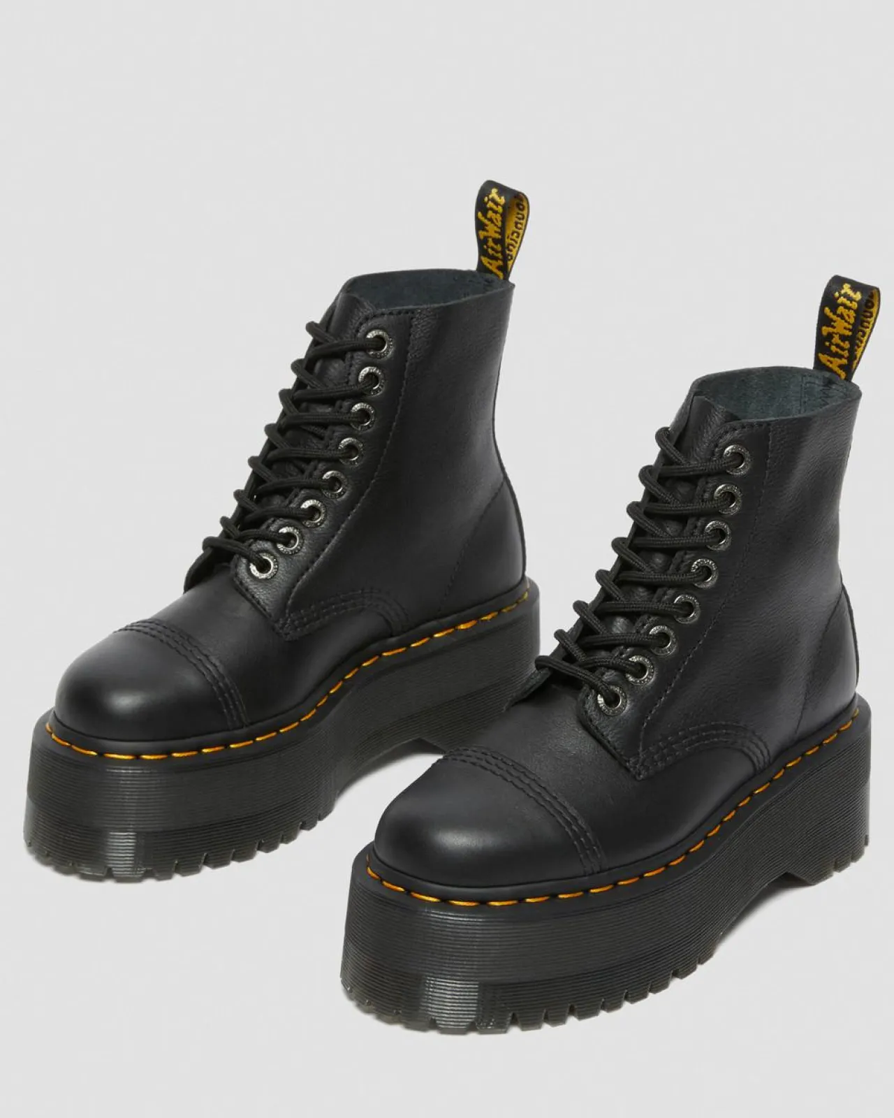 Dr. Martens Sinclair Max Pisa Leren Platformlaarzen^WOMENS Platform Laarzen|Zachte Leren Laarzen