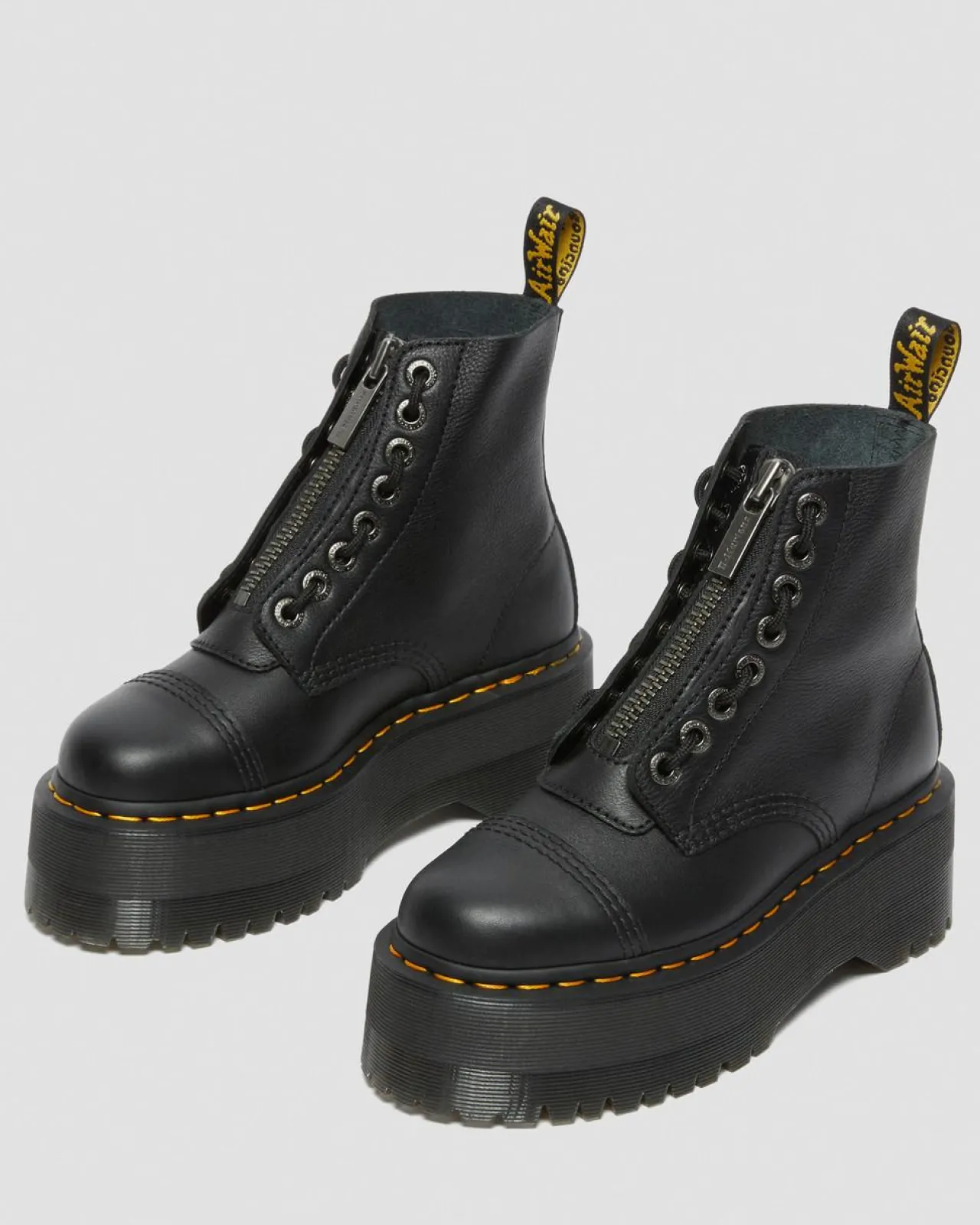 Dr. Martens Sinclair Max Pisa Leren Platformlaarzen^WOMENS Platform Laarzen|Zachte Leren Laarzen