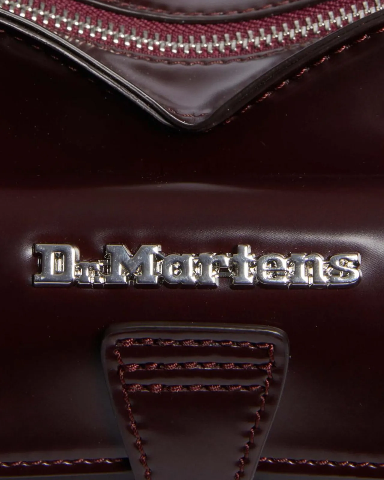 Dr. Martens Vegan Hartvormige Tas^UNISEX Tassen|Trending Stijlen