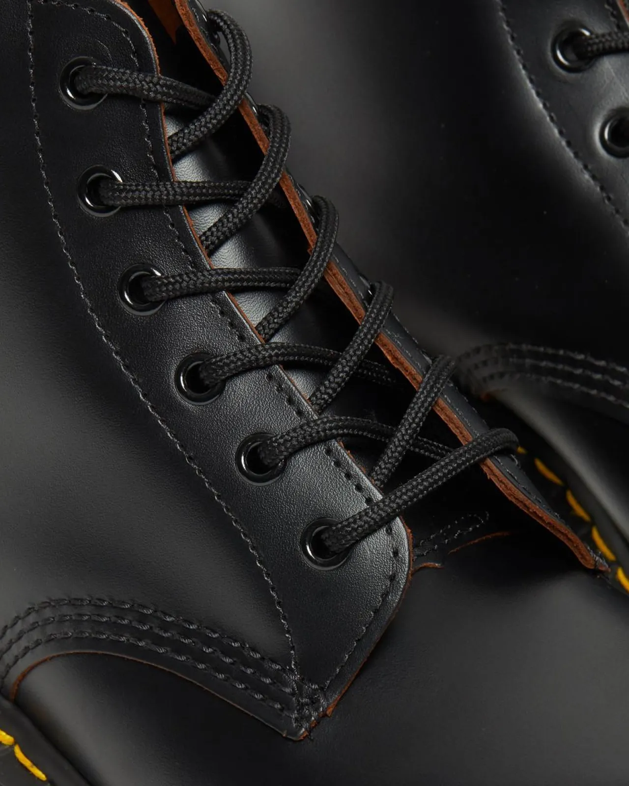 Dr. Martens Vintage 101 Quilon Leren Enkellaarzen^WOMENS Originals|Made In England