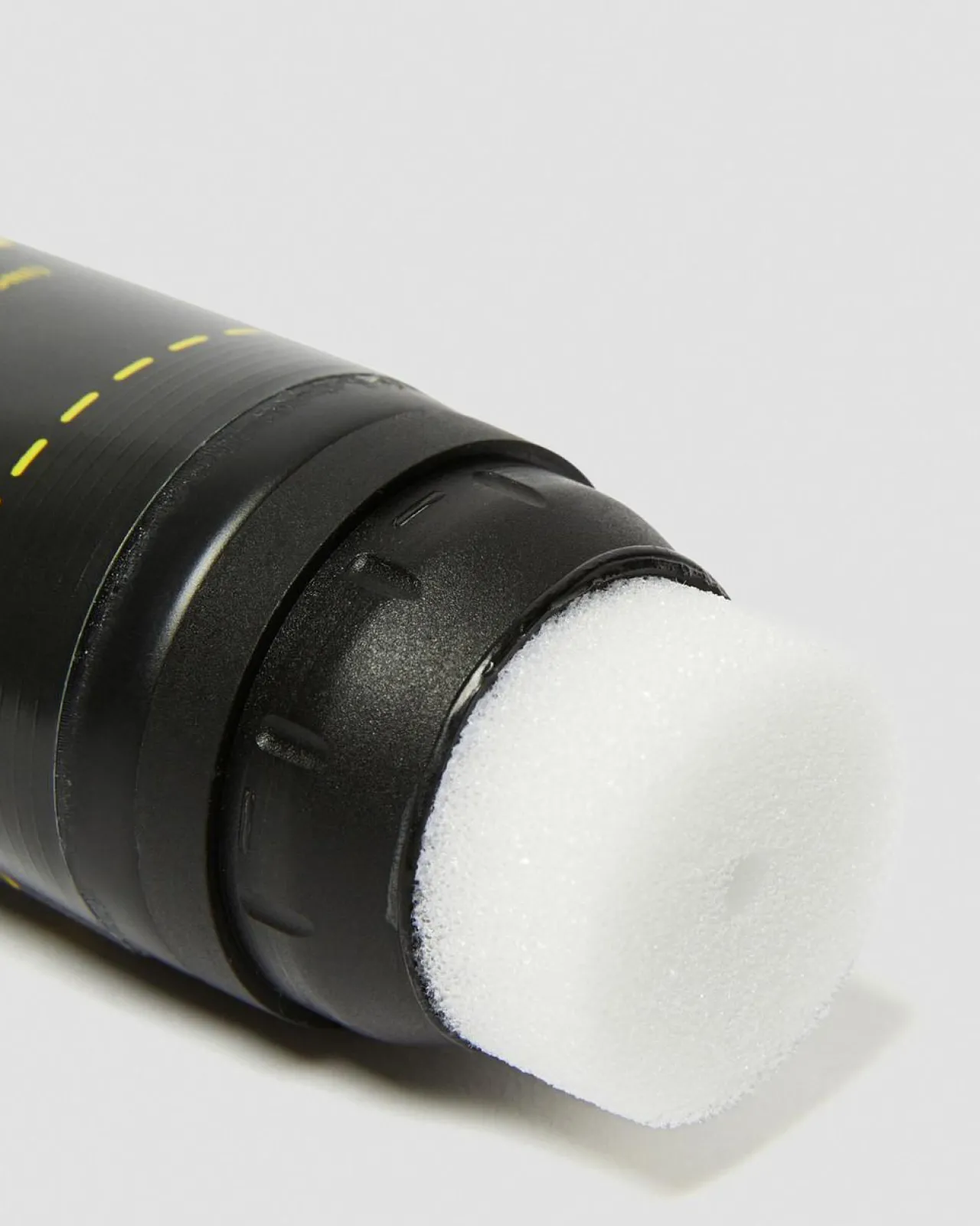 Dr. Martens e Schoenpoets 75ml Tube^ACCESSORIES Schoensmeer En Reinigingsmiddelen